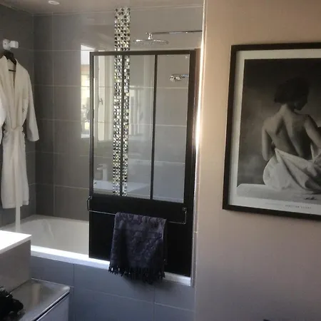 Santiago Bed & Breakfast Cannes